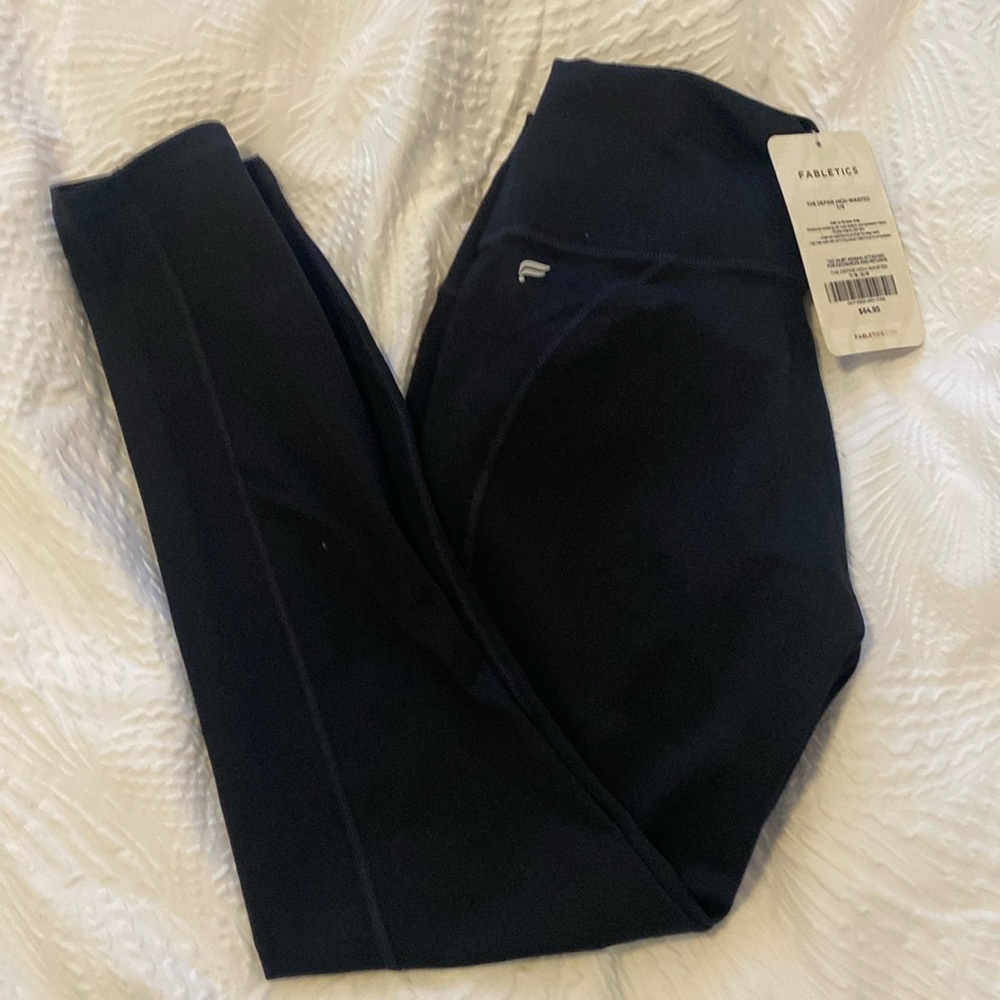 Fabletics define high-waisted 7/8